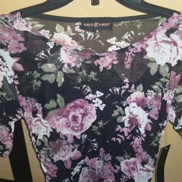 Almost Famous sheer top - Picture 2 of 7